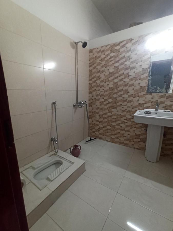 The Crown Guest House Islamabad Zewnętrze zdjęcie